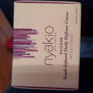 Nyakio moisturize